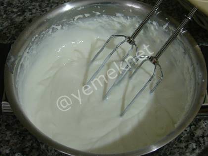 Ispanaklı Kivili Pasta